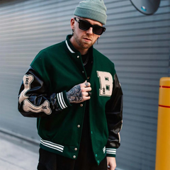 Chaqueta de béisbol con bordado de esqueleto de letras