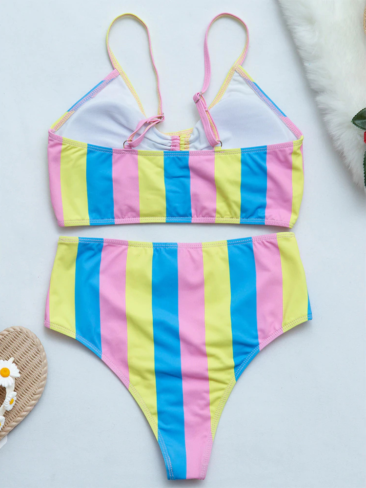 Bikini mit hoher Taille und Streifenmuster