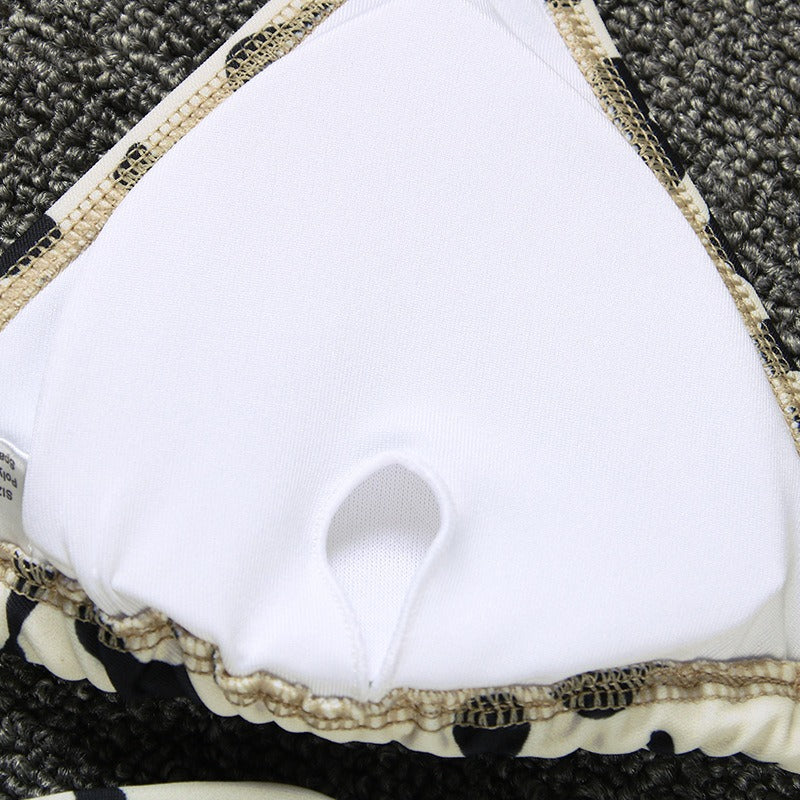 Mehrfarbiges Bikini-Badeanzug-Set mit ausgehöhlten, gekreuzten Strings