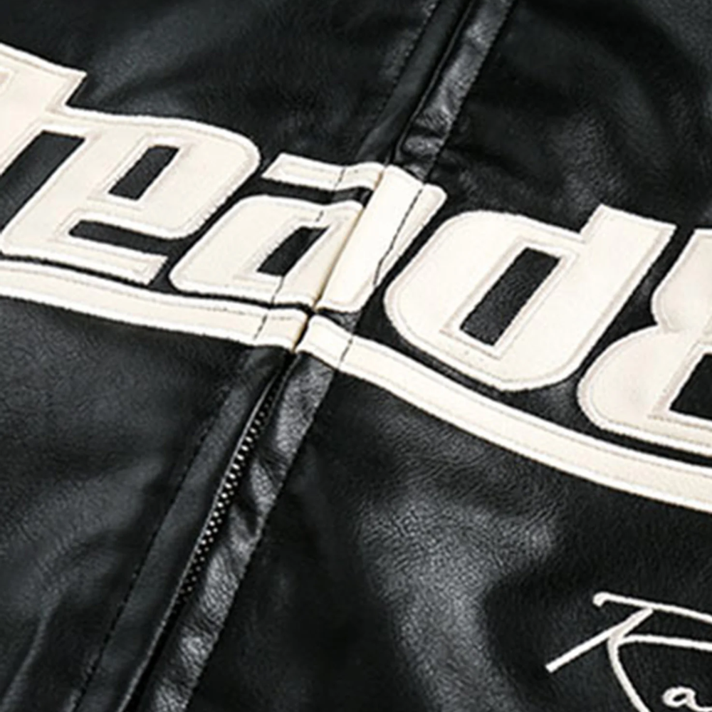 Chaqueta de moto en contraste