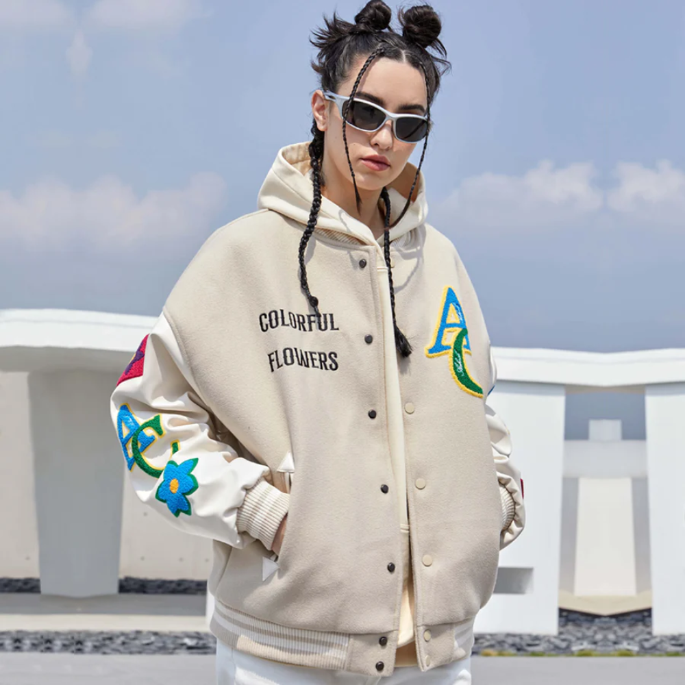 Chaqueta vintage con costuras avanzadas