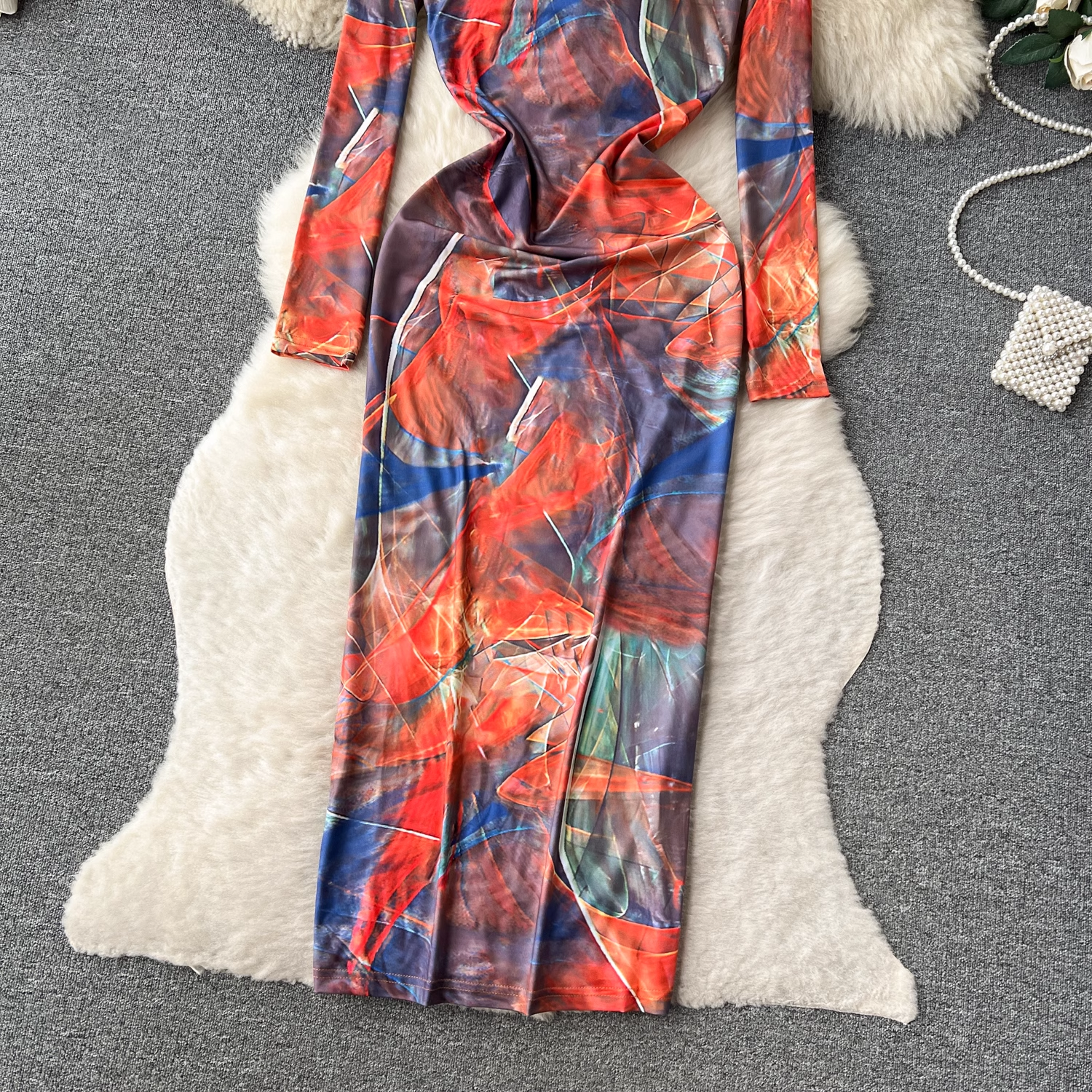 Langärmliges Maxikleid mit Batikdruck