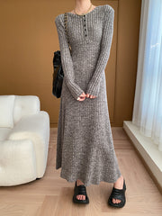 French shoulder pad slimming knitted dress