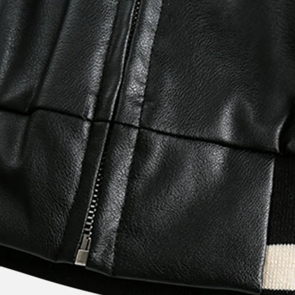 Chaqueta de moto en contraste