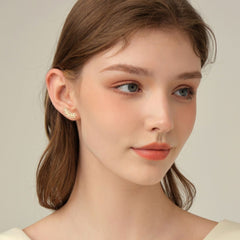 Pendientes de plata de ley 925 con forma de hoja y moissanita