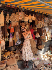 Vestido con tirantes de mariposa, patchwork de encaje y falda larga en forma de A