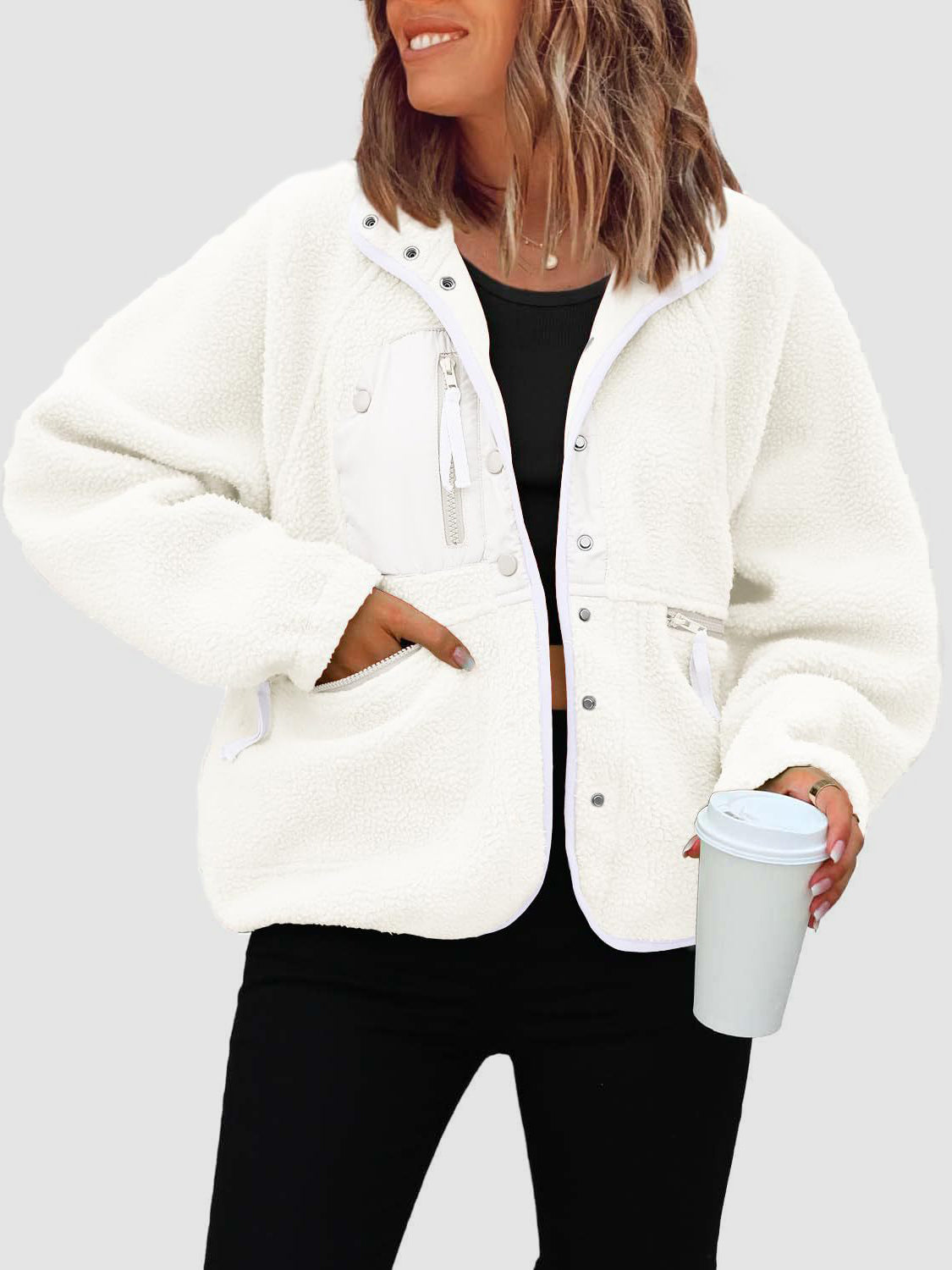 Sherpa-Jacke mit Druckknöpfen und Taschen