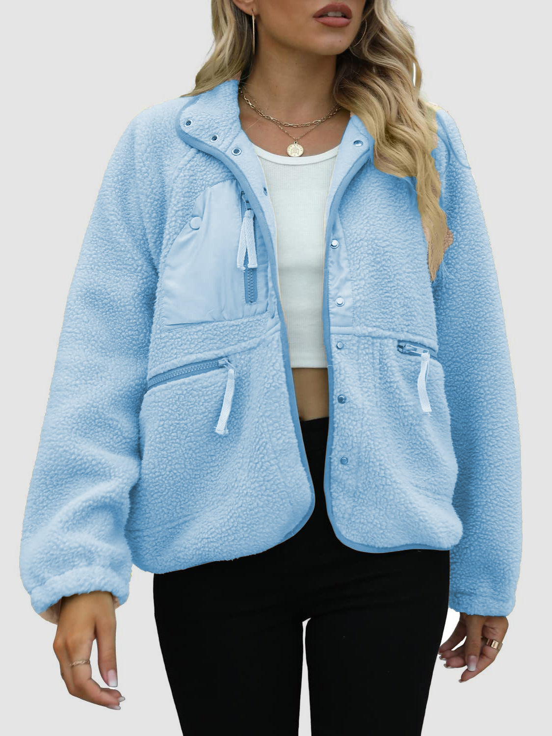 Sherpa-Jacke mit Druckknöpfen und Taschen