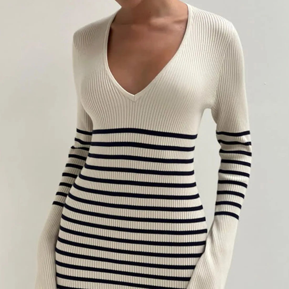 Elegant Striped Knit Maxi Dress Women Autumn Flare Long Sleeve Sexy V-Neck Bodycon Party Dresses Club Outfits Lady Casual Dress