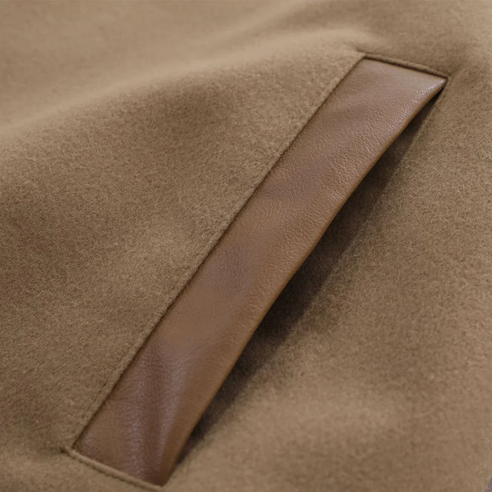 Chaqueta vintage con bordados de cruz