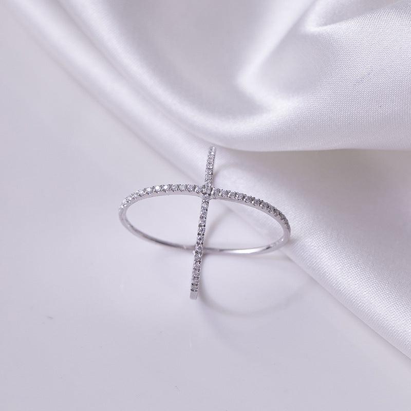 925 Sterling Silber Moissanit Crisscross Ring