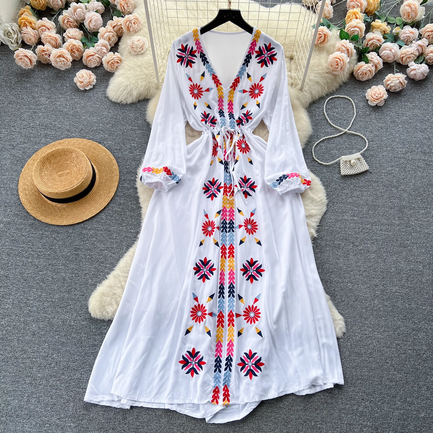 Embroidered V-neck drawstring waist dress retro ethnic style holiday dress