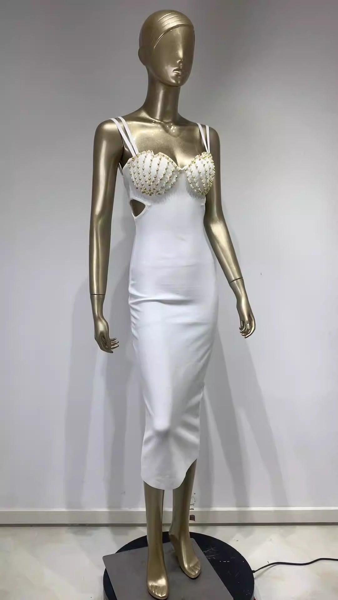 Bandage dress European and American sexy diamond chain halter skirt party party dress