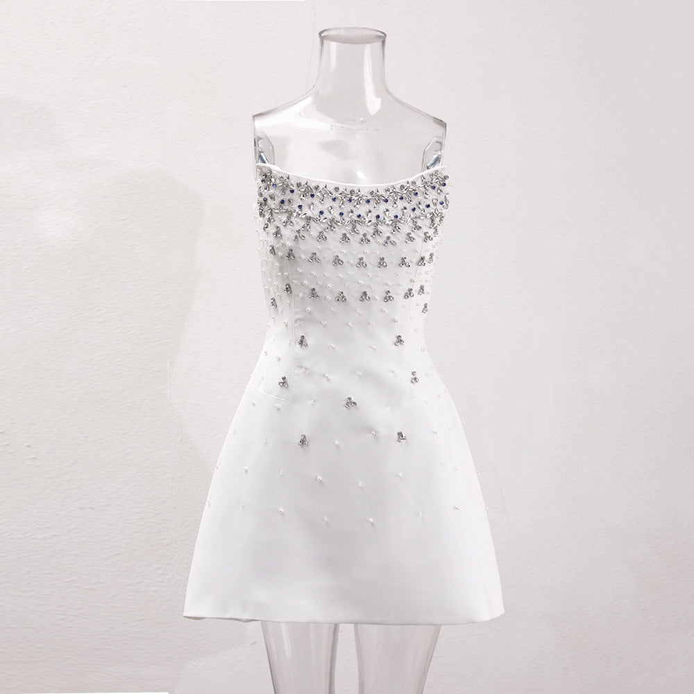 Heavy industry diamond studded strapless three-dimensional puffy skirt, a niche design in Vietnam, a small black dress with elegant temperament