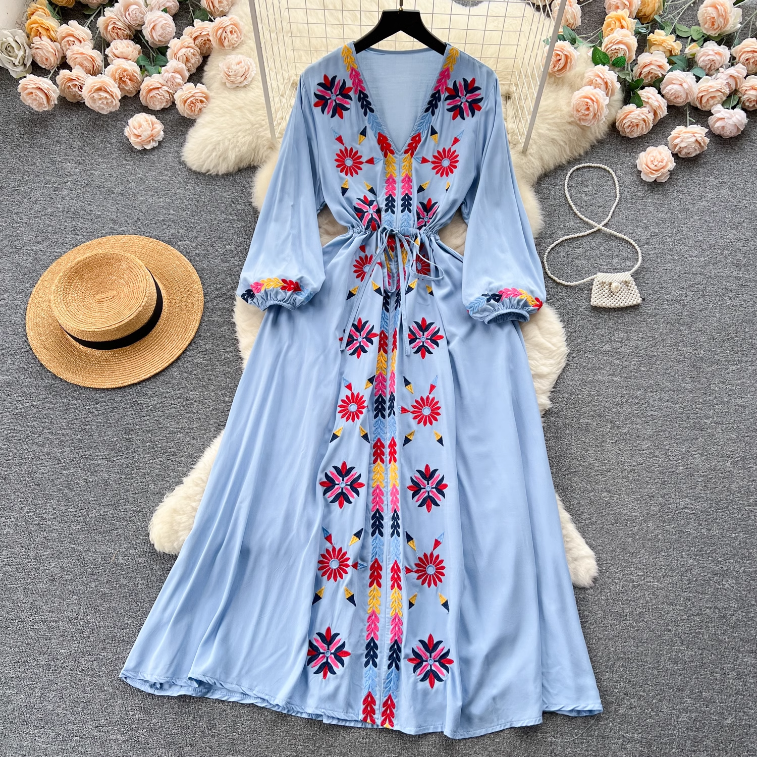 Embroidered V-neck drawstring waist dress retro ethnic style holiday dress