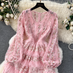 Kleid im französischen Hofstil mit Puffärmeln und Feenkleid