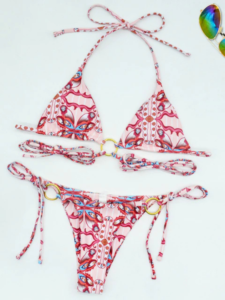 Der zweiteilige Bikini mit „Psychodelic“-Print