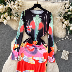 Retro printed hip-hugging dress