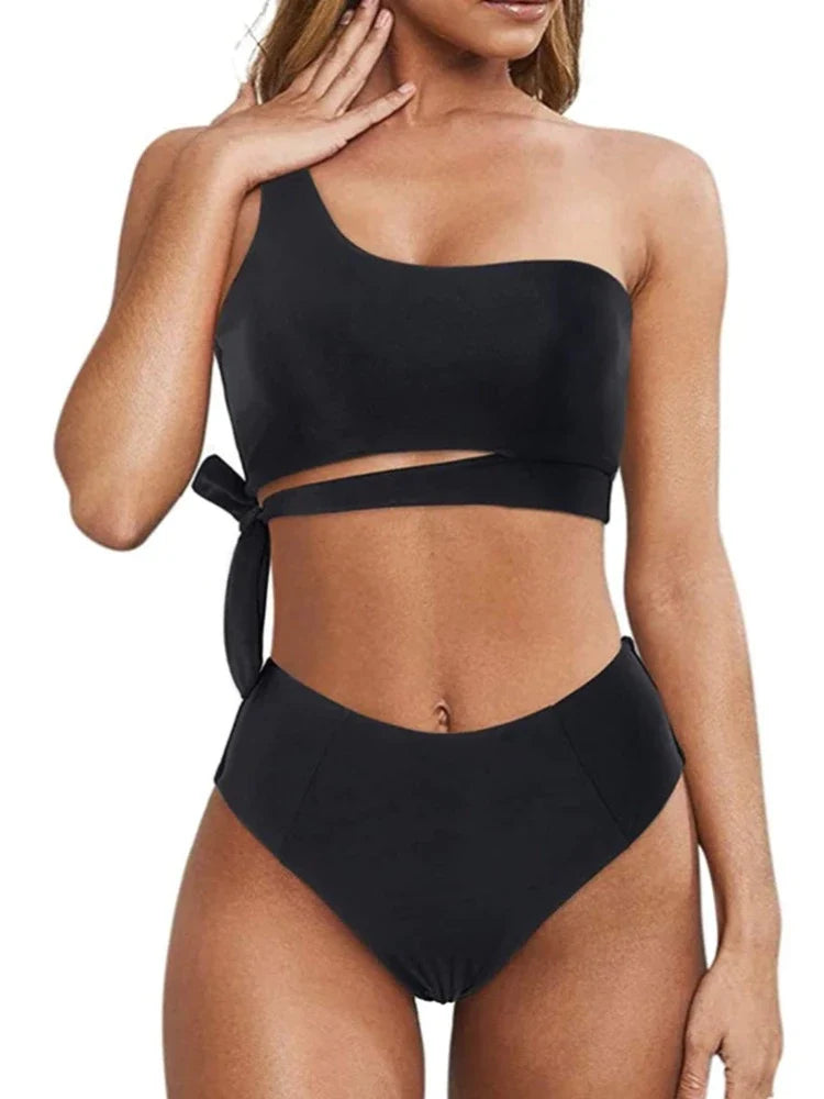 Das süße zweiteilige Bikini-Set mit Schleife