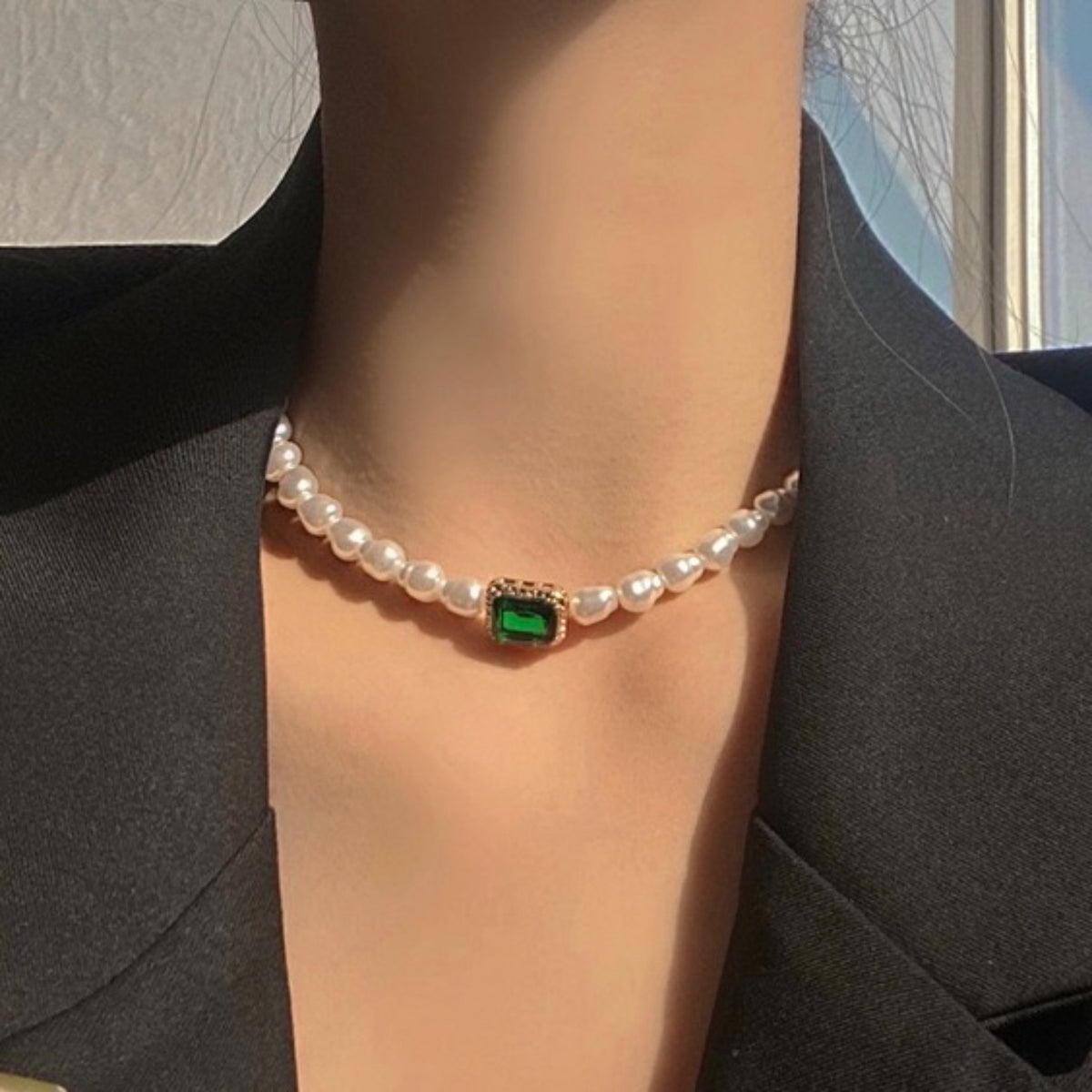 Vintage Style Emerald and Pearl Bead Necklace Choker