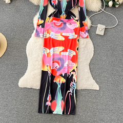 Retro printed hip-hugging dress