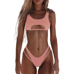 Traje de baño bikini elegante de corte alto