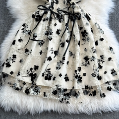 Ärmelloses rückenfreies A-Linien-Kleid mit Blumenmuster