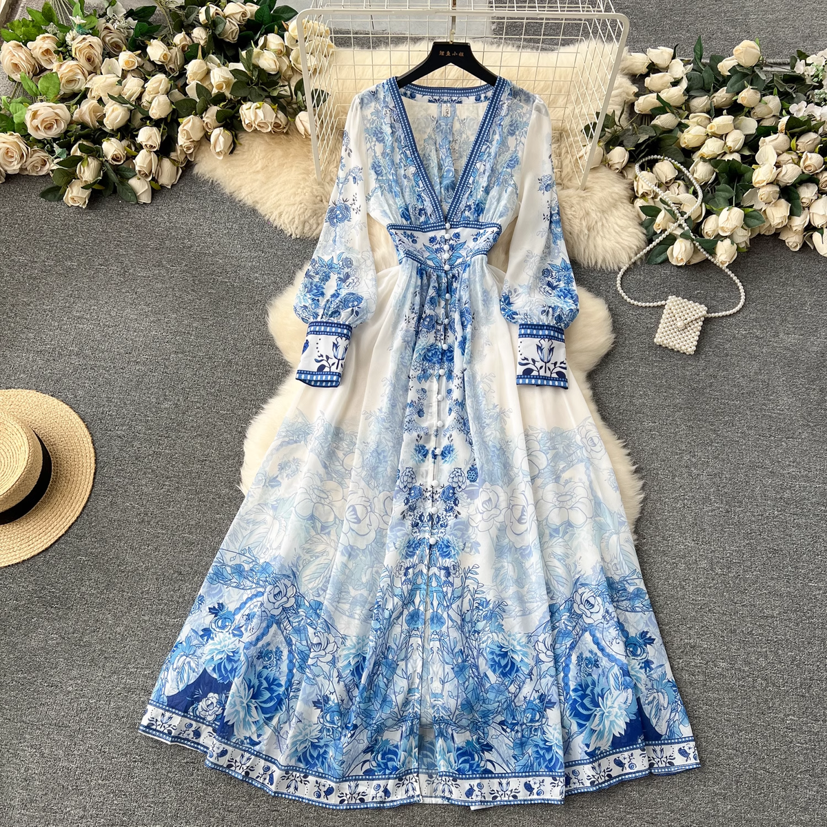 Deep V-neck printed elegant dress