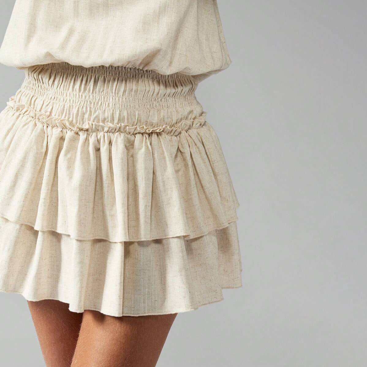 Sleeveless Cinched-Waist Elegant Dress