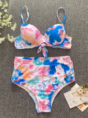 Der zweiteilige Bikini mit Boho-Beau-Print