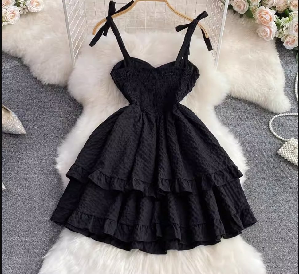 Vestido mini negro corte A