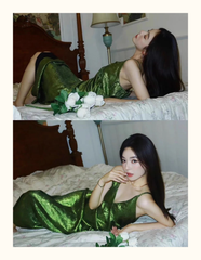 Grünes Strapskleid mit V-Ausschnitt