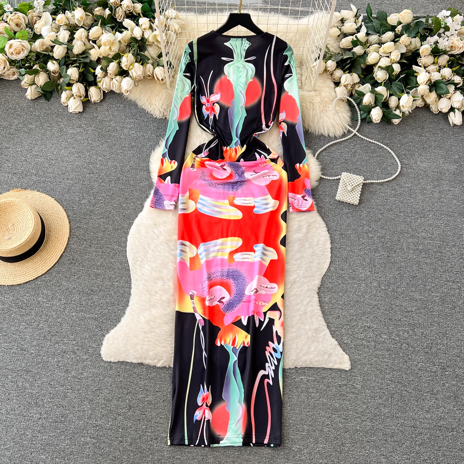 Retro printed hip-hugging dress