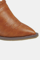 Mules gruesos sin cordones con punta puntiaguda Forever Link