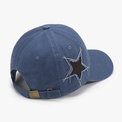 Gorra ajustable con dobladillo sin rematar y estrella