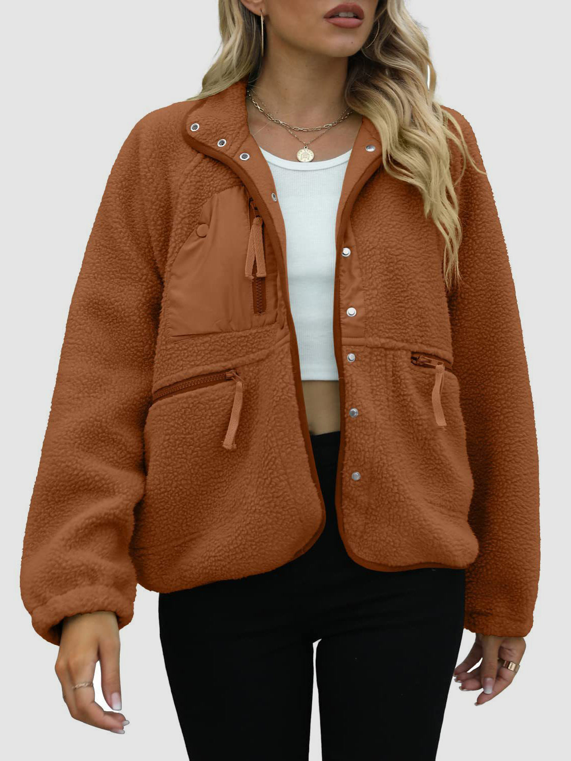 Sherpa-Jacke mit Druckknöpfen und Taschen