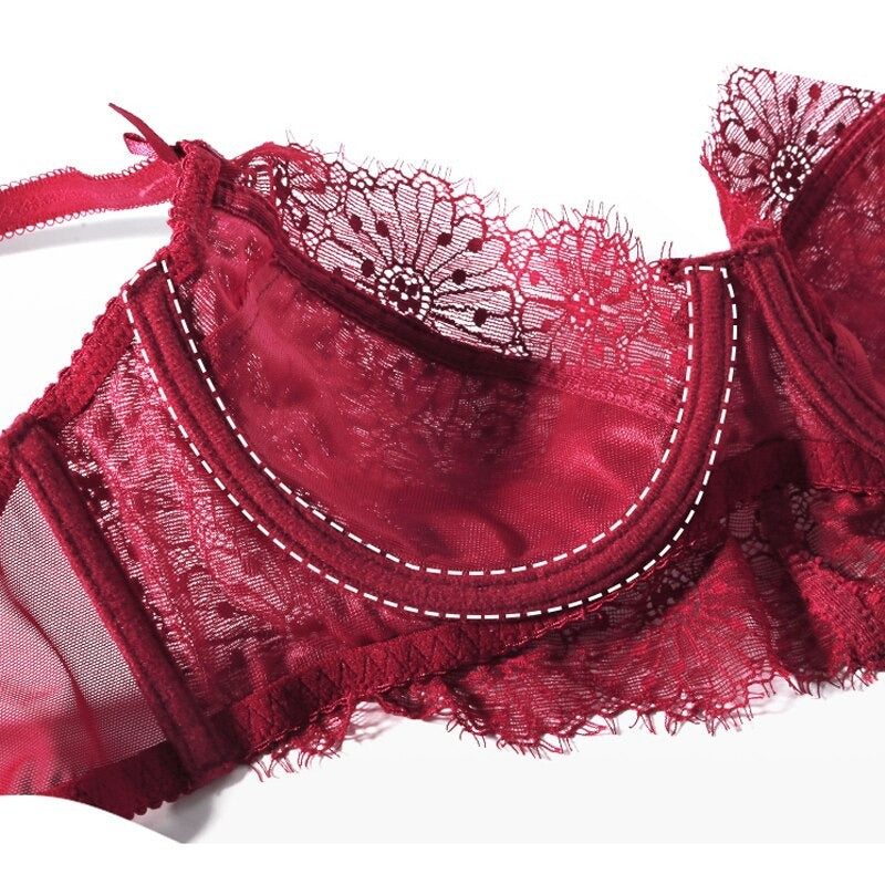 Dessous-Set aus Spitze mit 3/4-Cup-Stickerei und Raffung