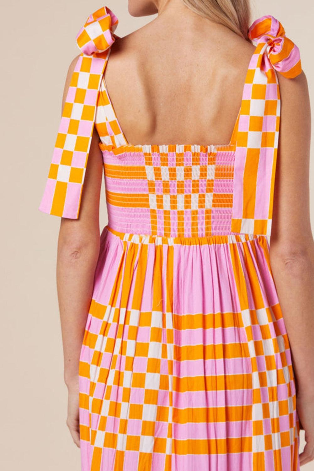 Kleid mit Farbblockdesign und Schulterschnürung