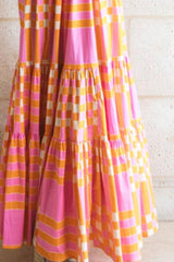 Kleid mit Farbblockdesign und Schulterschnürung