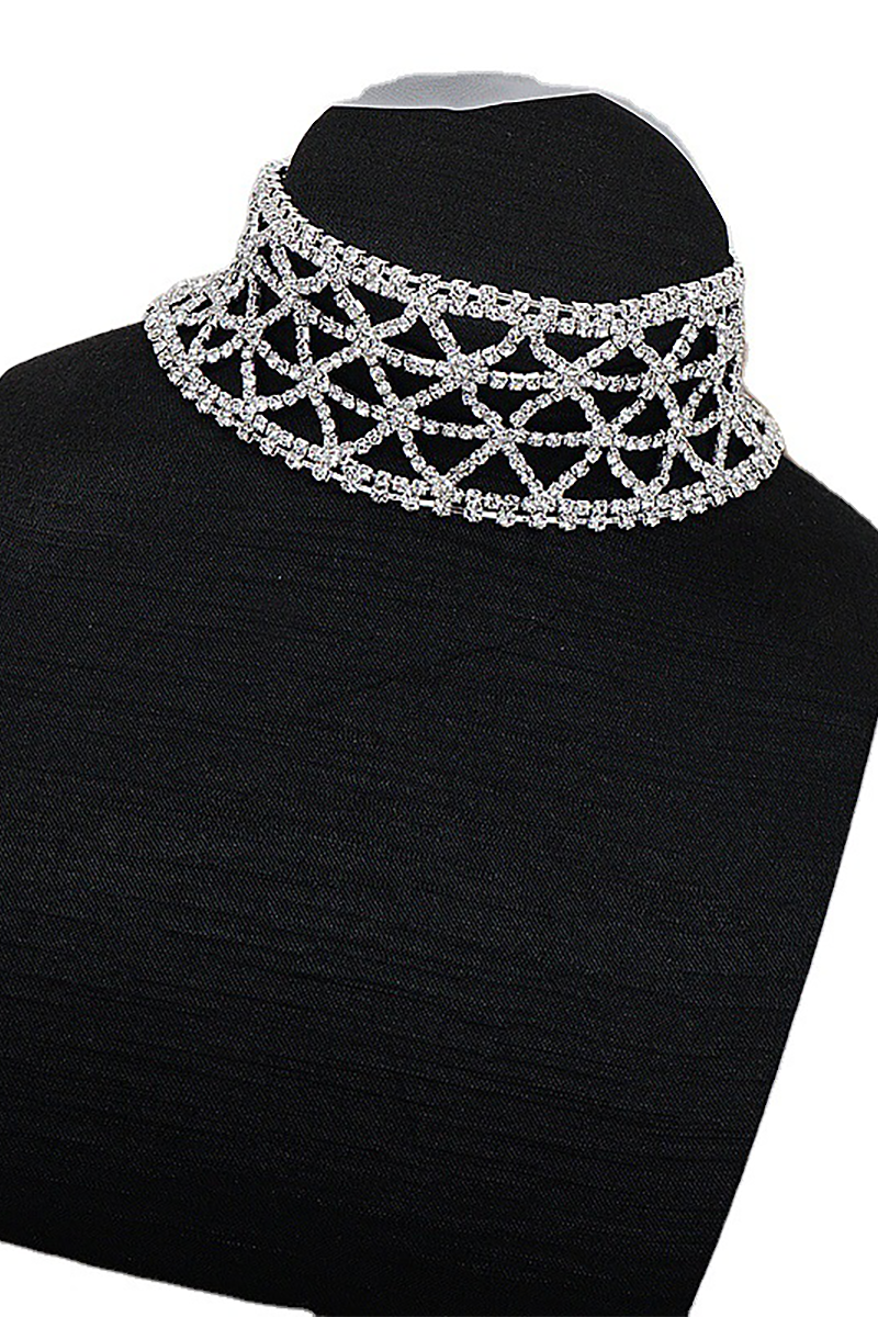 Sparkling Rhinestone Geometric Hollow Out High Neck Choker - Silver