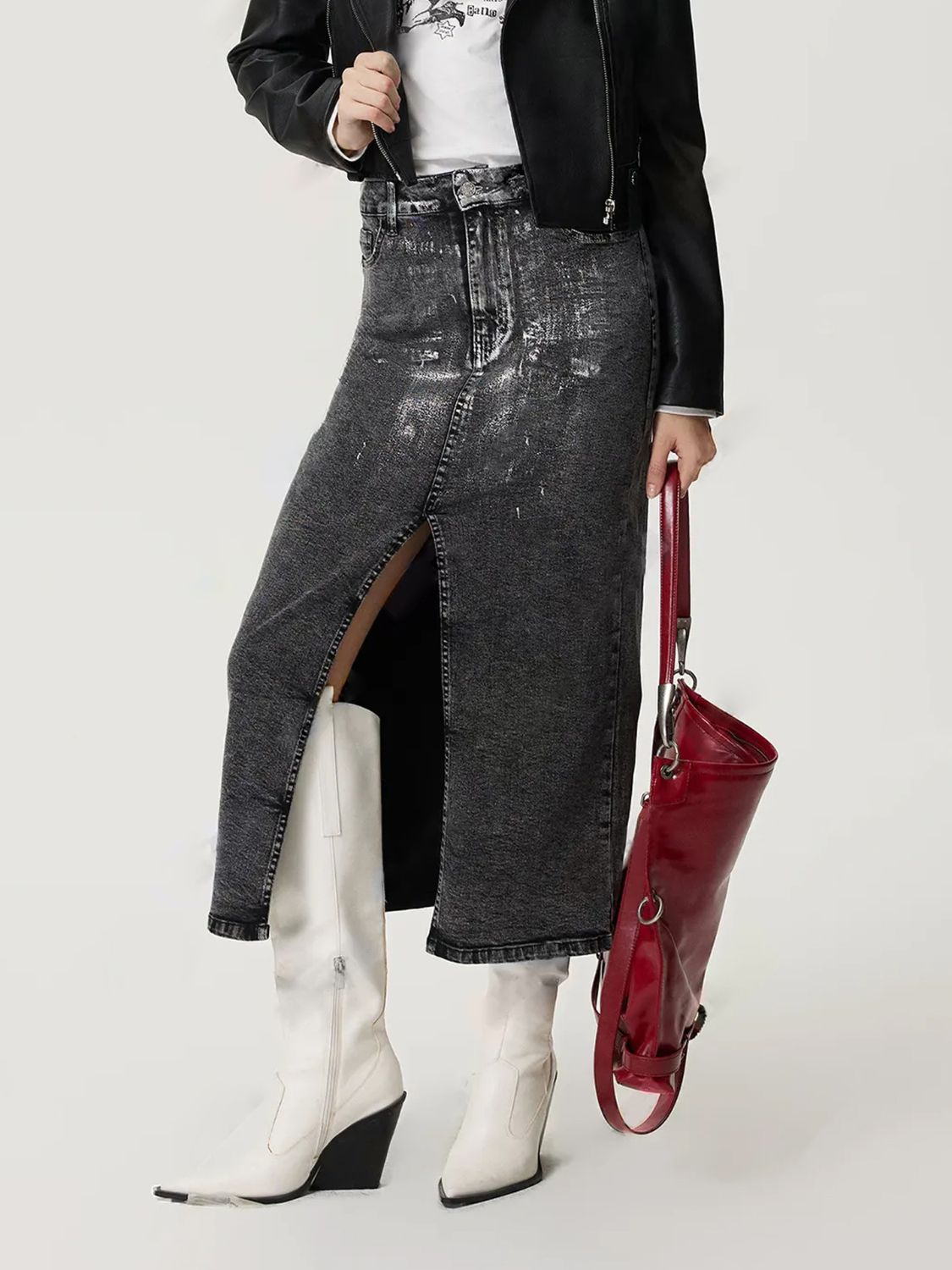 Geschlitzter Midi-Jeansrock mit Taschen