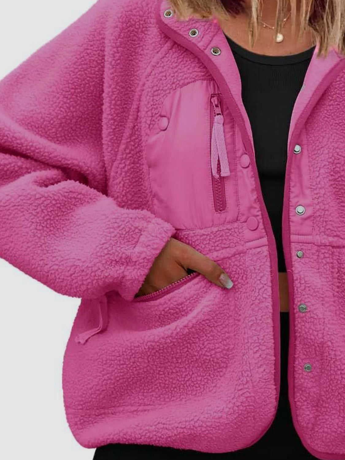 Sherpa-Jacke mit Druckknöpfen und Taschen