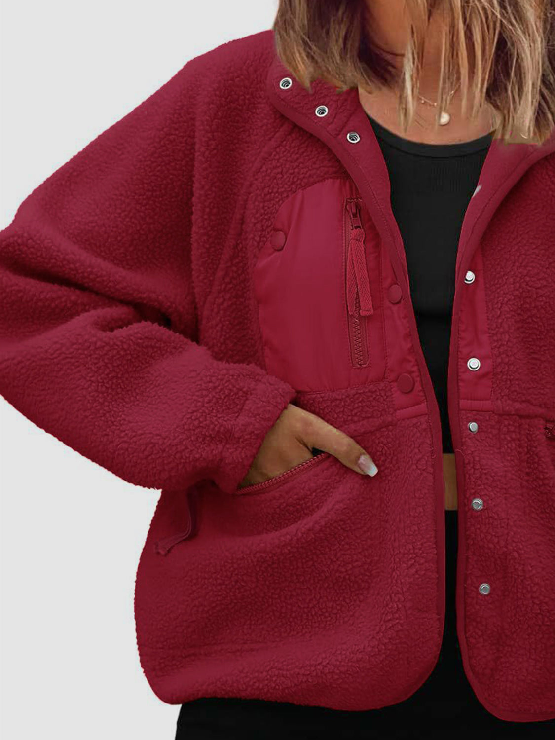 Sherpa-Jacke mit Druckknöpfen und Taschen