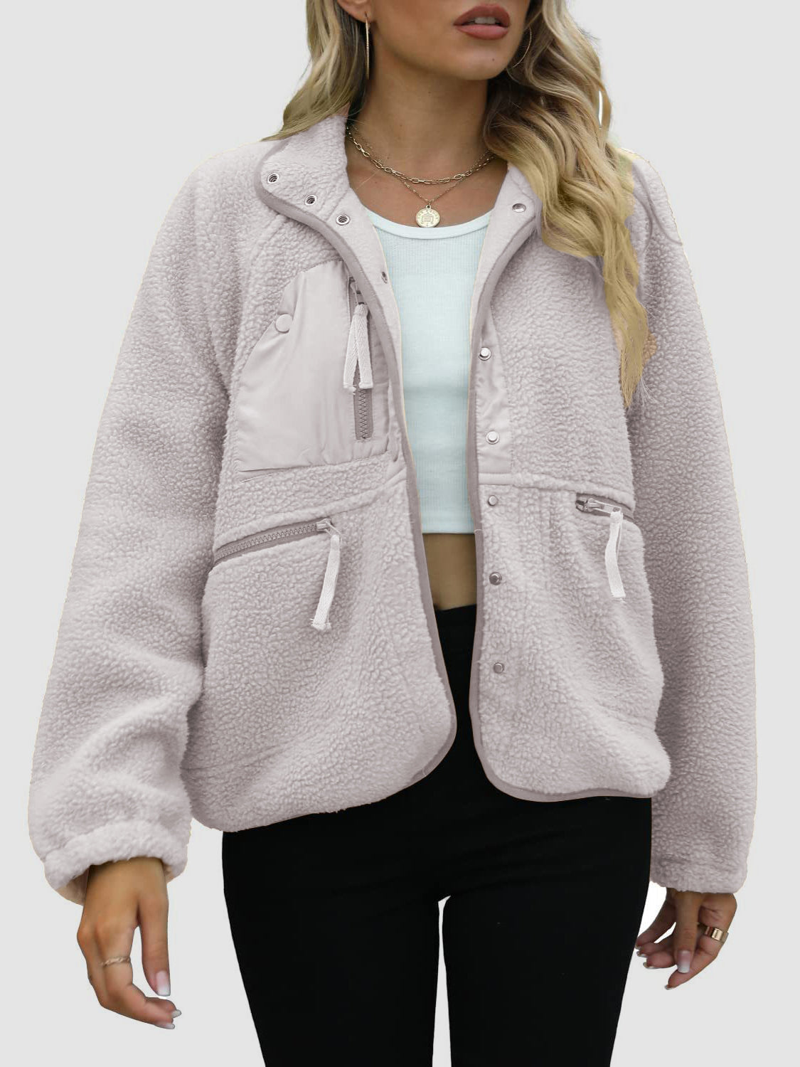 Sherpa-Jacke mit Druckknöpfen und Taschen