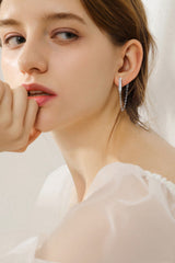 Pendientes de plata de ley 925 con moissanita y conectados