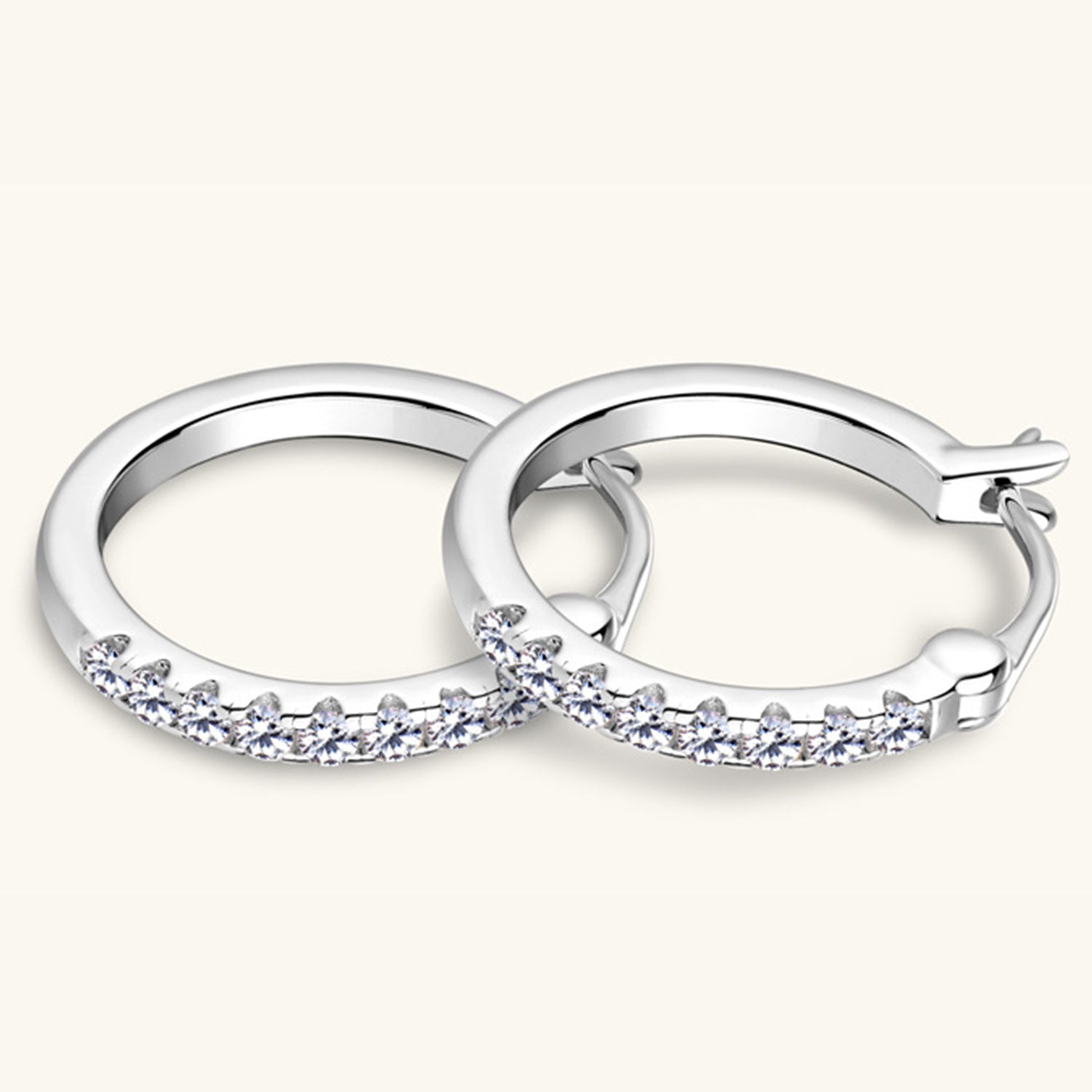 925 Sterling Silber Moissanit Huggie Ohrringe