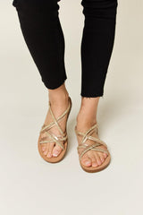 Sandalias planas con cristales entrecruzados Forever Link