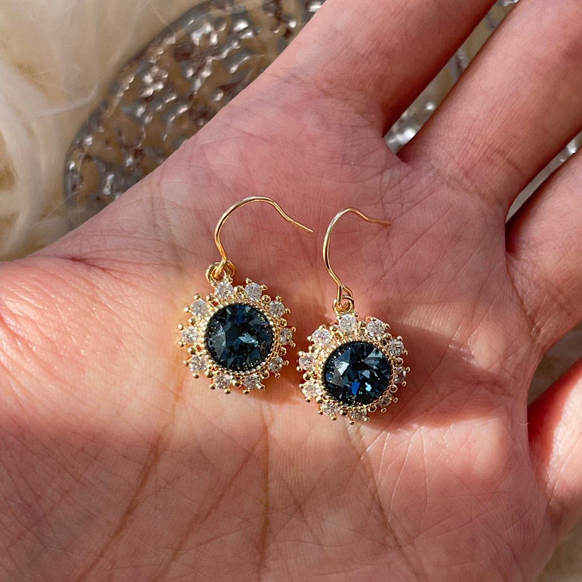 Pendientes colgantes de piedras preciosas de color azul zafiro de lujo