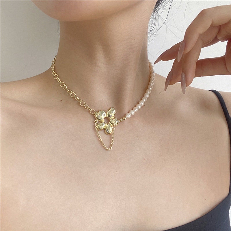 Double Layer Flower Charm Necklace