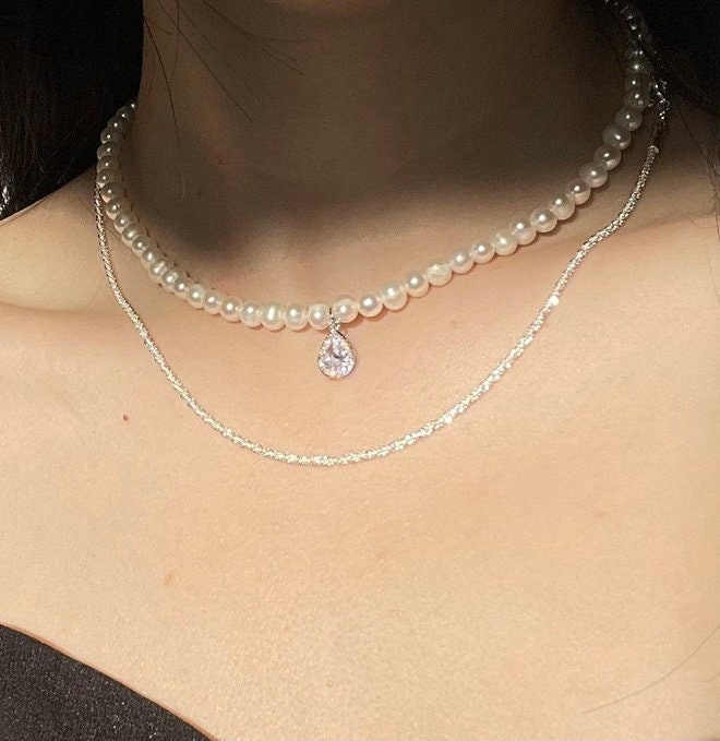 Pearl Choker with Charm